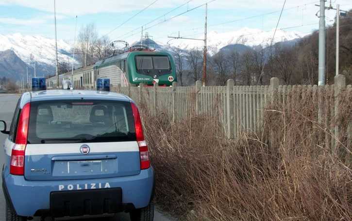 Ferrovie: circolazione sospesa tra Roma e Firenze. "Atto doloso incendio di una cabina elettrica"