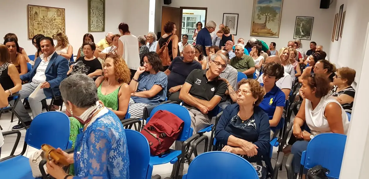 Bovalino (RC):  grande successo per “Sicula fabula”, omaggio agli scritti di Piero Leone”