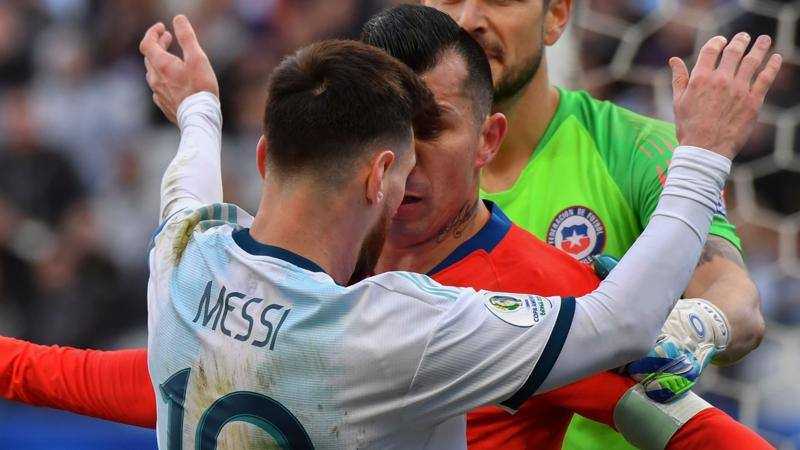 Calcio: Messi sospeso da prime qualifiche mondiali e multato