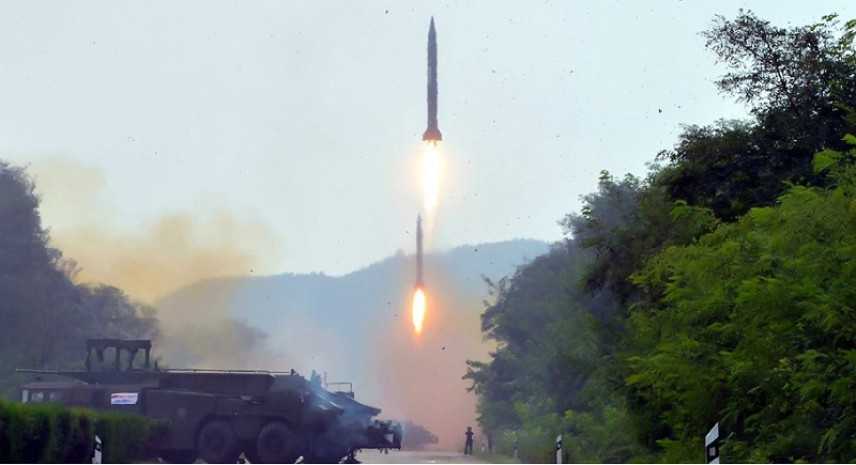 La Corea del Nord lancia altri due missili: tornano le tensioni con USA e alleati