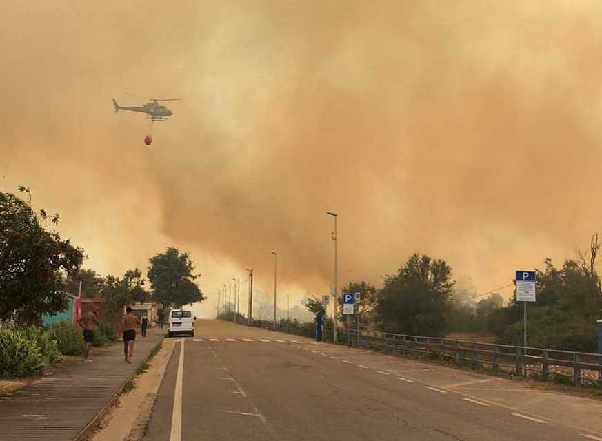 Rogo nel Nuorese: sindaco, fiamme quasi domate ma forte vento