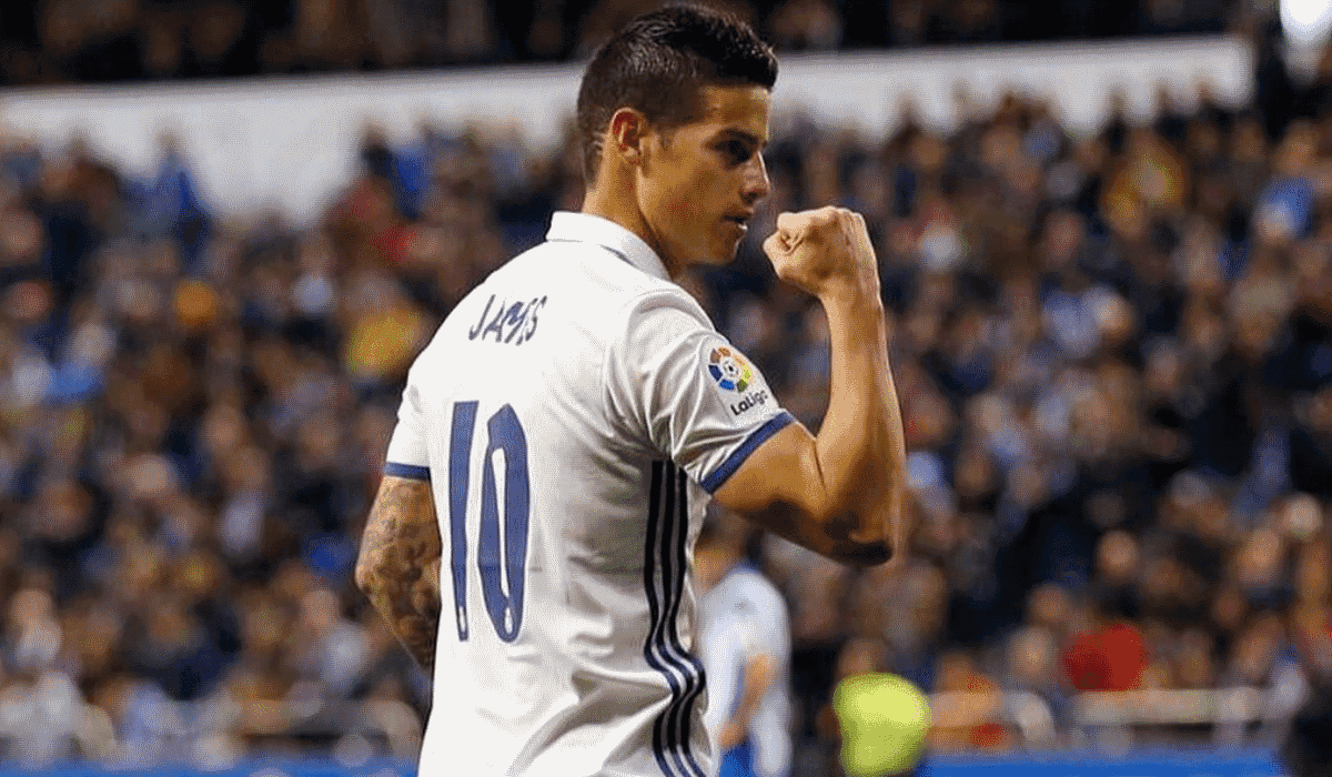 Calciomercato Napoli, dalla Spagna annunciano: "James resta al Real"