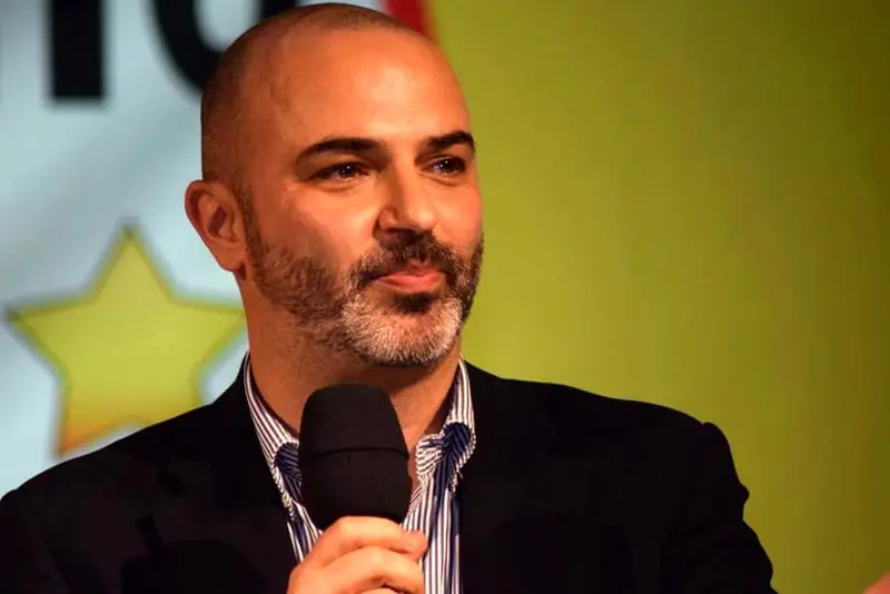 M5S: Bugani rilancia parole su dimissioni. Dibba, sei grande