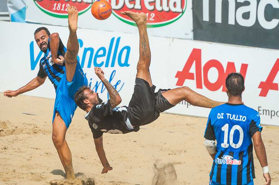 Beach Soccer. Serie Aon, in semifinale Viareggio-Terracina e Happy Car Samb-Ecosistem Cz