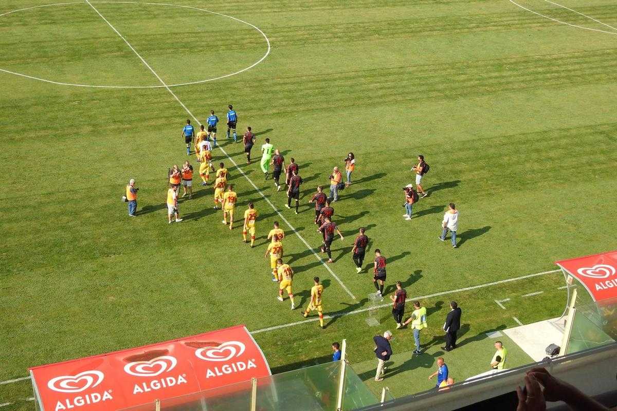 Calcio Serie C: Catanzaro-Teramo 2-1, decidono Nicastro e Kanoute nel primo tempo (con highlights)