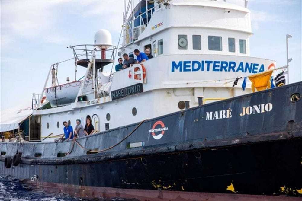 Migranti. Salvini vieta l'ingresso della Mare Ionio con 100 a bordo