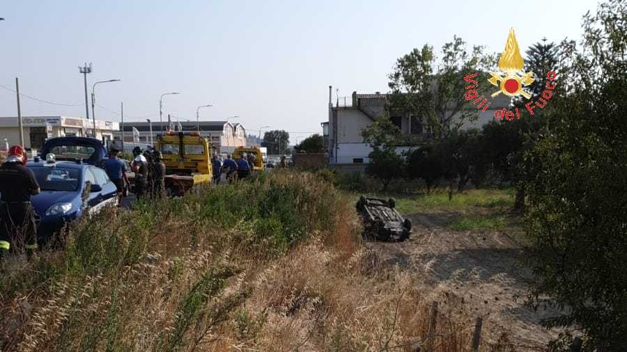 Incidente stradale: Catanzaro SS106 (viale Crotone) sul posto i VVF e Suem118