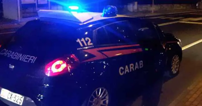 Rimini, albergatore in manette per presunta violenza sessuale su ragazzino di 14 anni