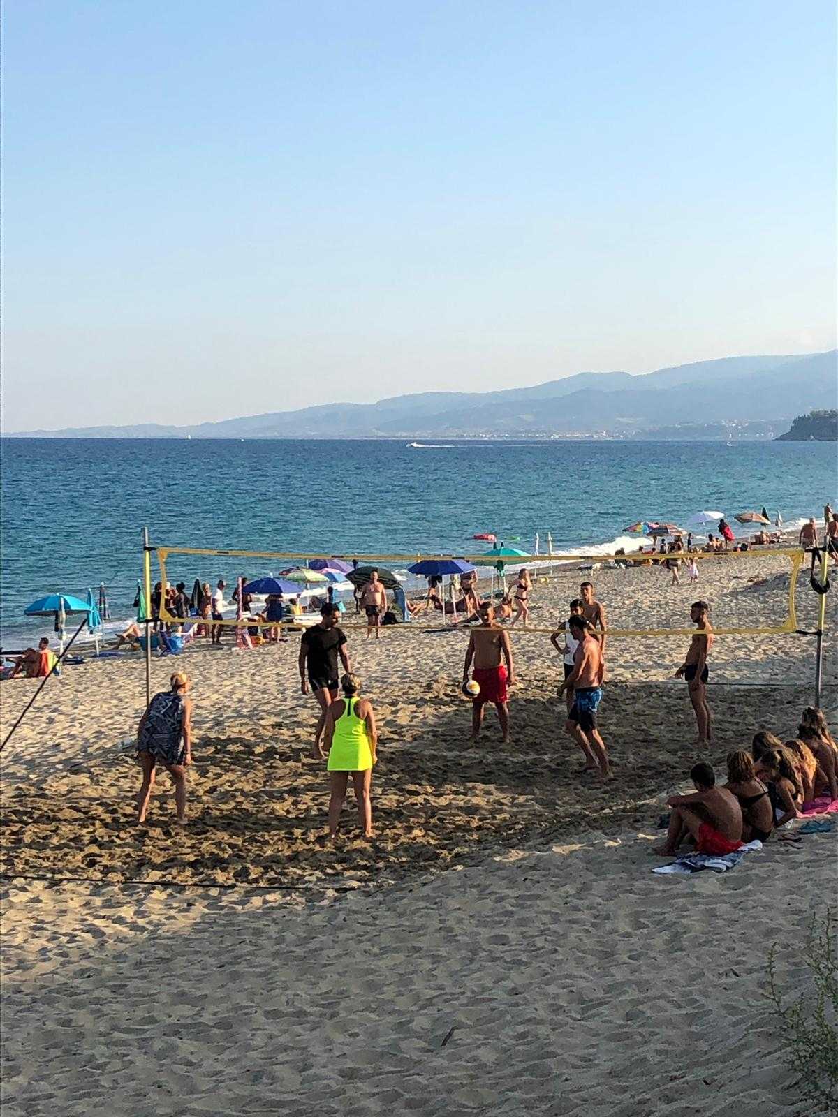 “Città del Vento” Beach volley in campeggio - Circolo Acli Catanzaro