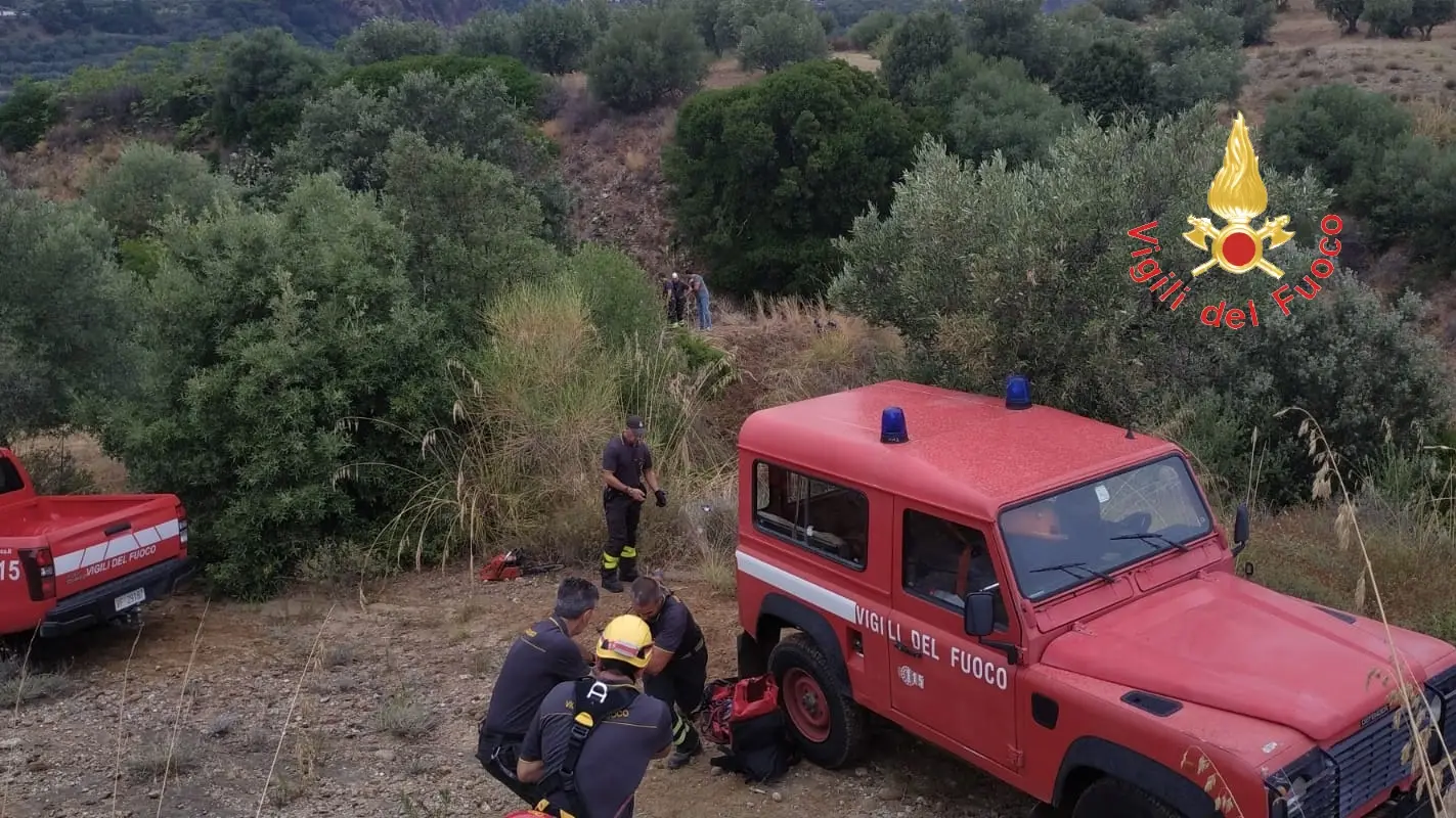 Mesoraca (KR) Due cadaveri in fondo a burrone, probabilmente di Rosario e Salvatore Manfreda