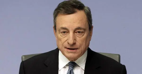 Il secondo bazooka di Draghi, nuovo Qe da 20 miliardi al mese Le borse brindano, Trump applaude