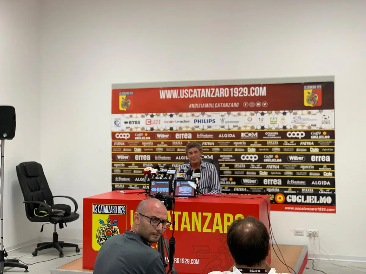 Calcio. Serie C: US Catanzaro-Sicula Leonzio 3-1, vittoria e primato in classifica 'con highlights'