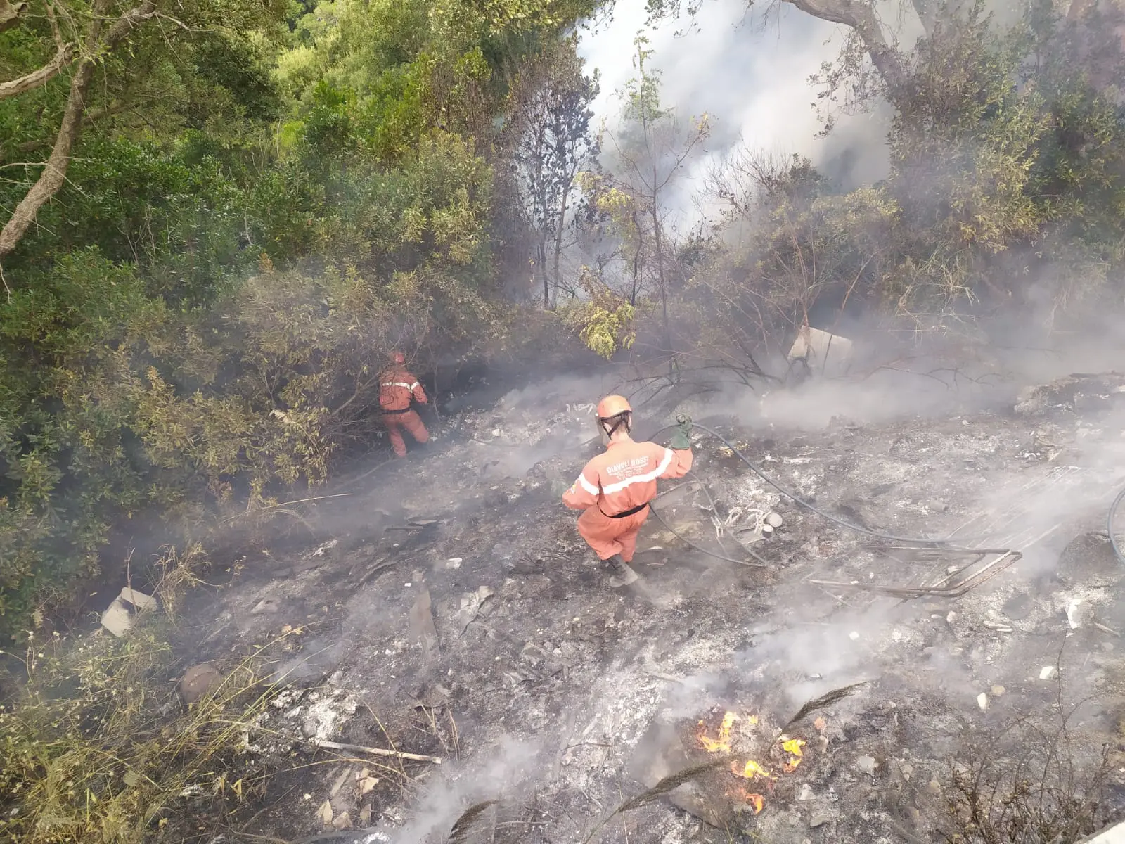 Tiriolo (CZ). Incendi: I Diavoli Rossi: evitano roghi a centri abitati