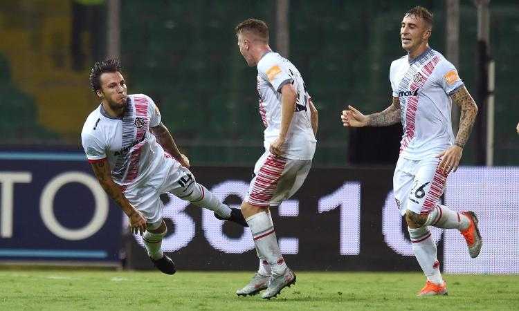 Calcio Serie B: Cremonese-Crotone 2-1 e Benevento-Cosenza 1-0