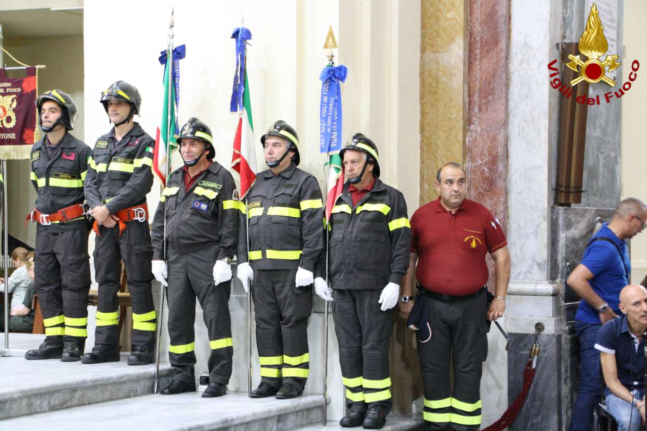 Crotone IV° Raduno Regionale Associazione Nazionale Vigili del Fuoco (Foto)