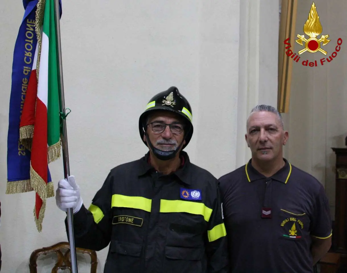 Crotone IV° Raduno Regionale Associazione Nazionale Vigili del Fuoco (Foto)