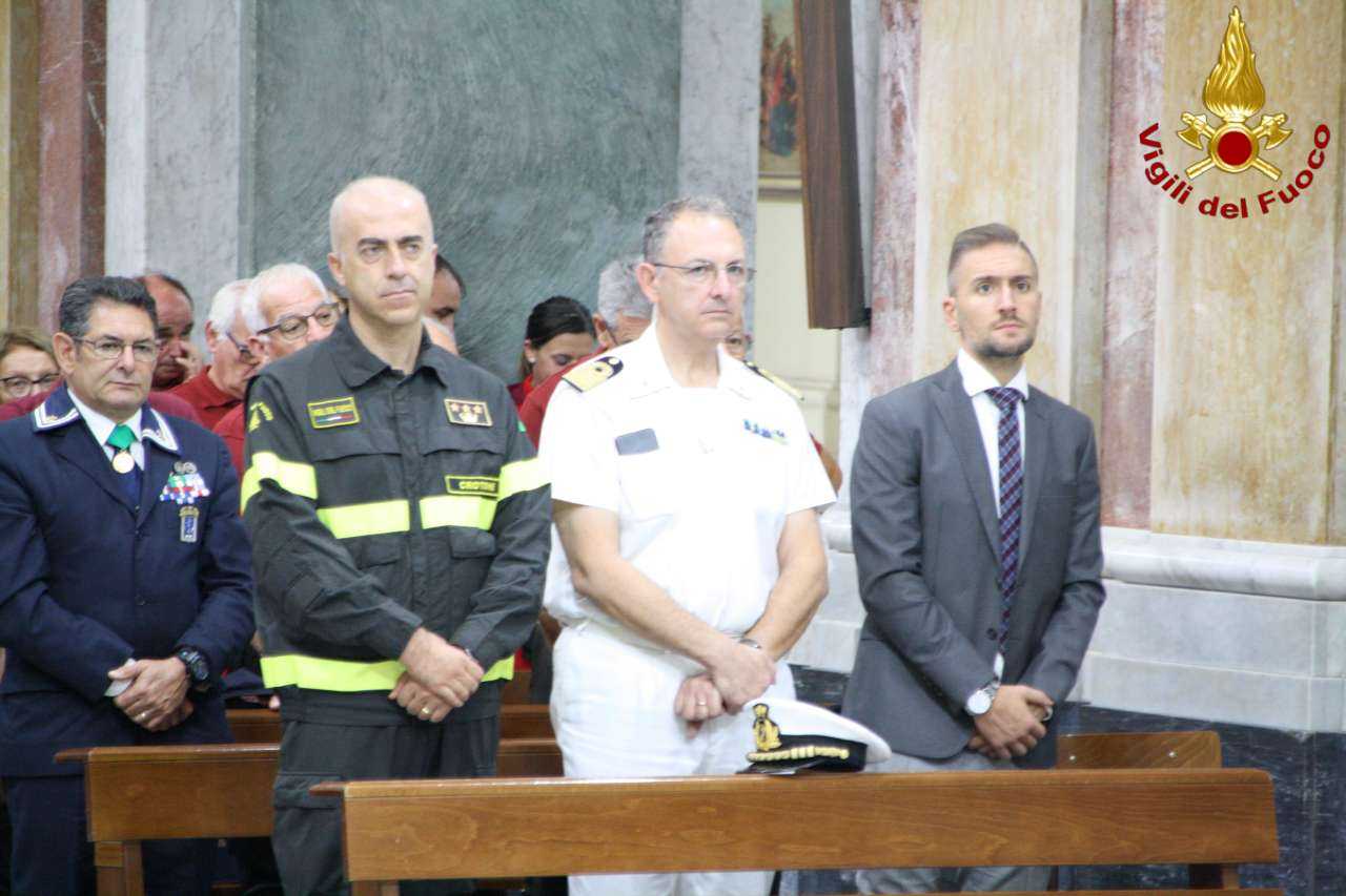 Crotone IV° Raduno Regionale Associazione Nazionale Vigili del Fuoco (Foto)