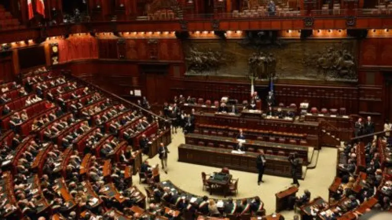 Primo sì alla camera per il taglio dei parlamentari Zingaretti