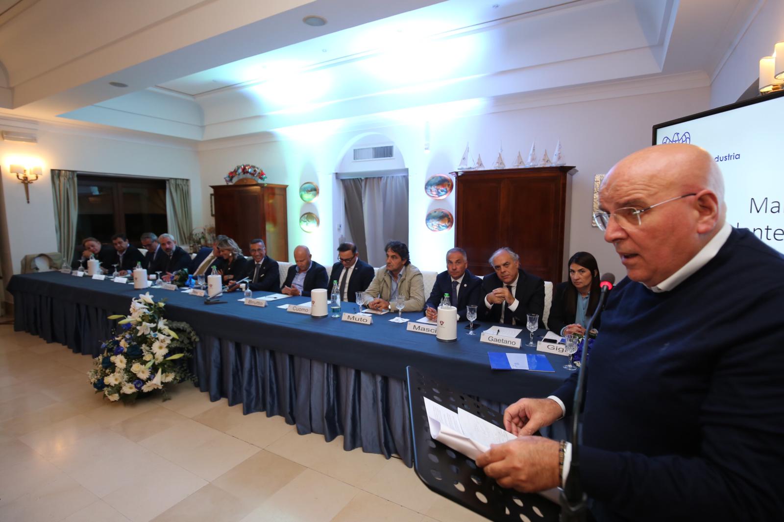 Oliverio da Crotone lancia un patto tra imprese, lavoro e istituzioni