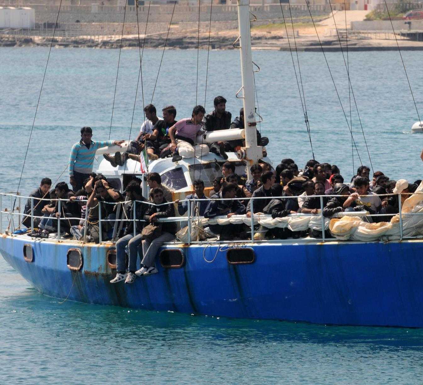 Migranti: in 108 arrivati in Calabria su due piccole barche
