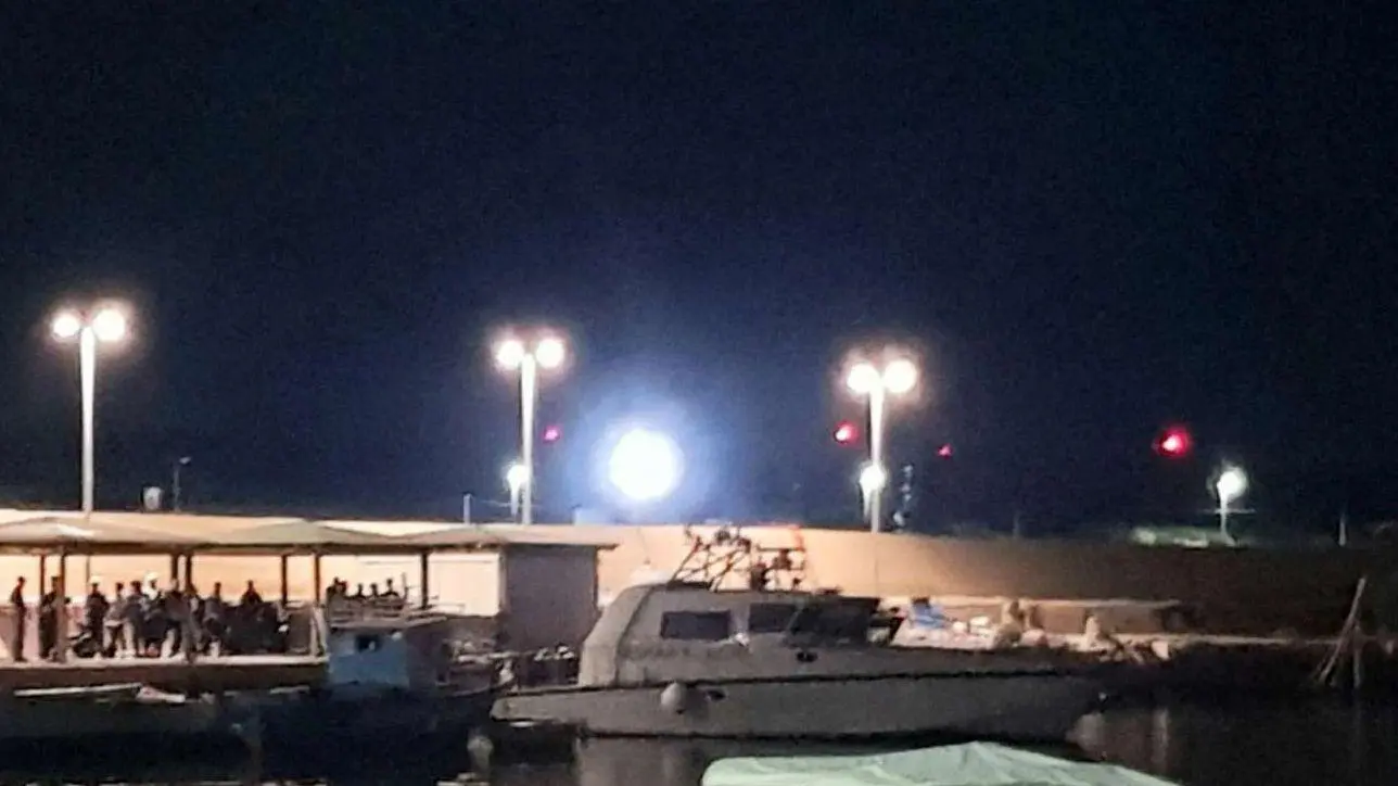 Migranti, trovato barchino con 12 corpi naufragio Lampedusa oggi a Taranto ne arrivano 176