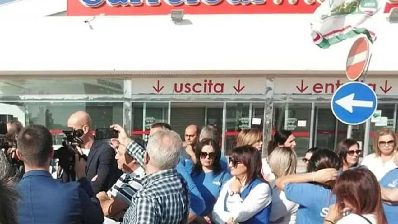 Lavoro: Carrefour Crotone, incontro in Prefettura Sindaco Pugliese: ho parlato con società