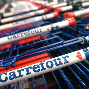 M5s su licenziamenti Carrefour Crotone