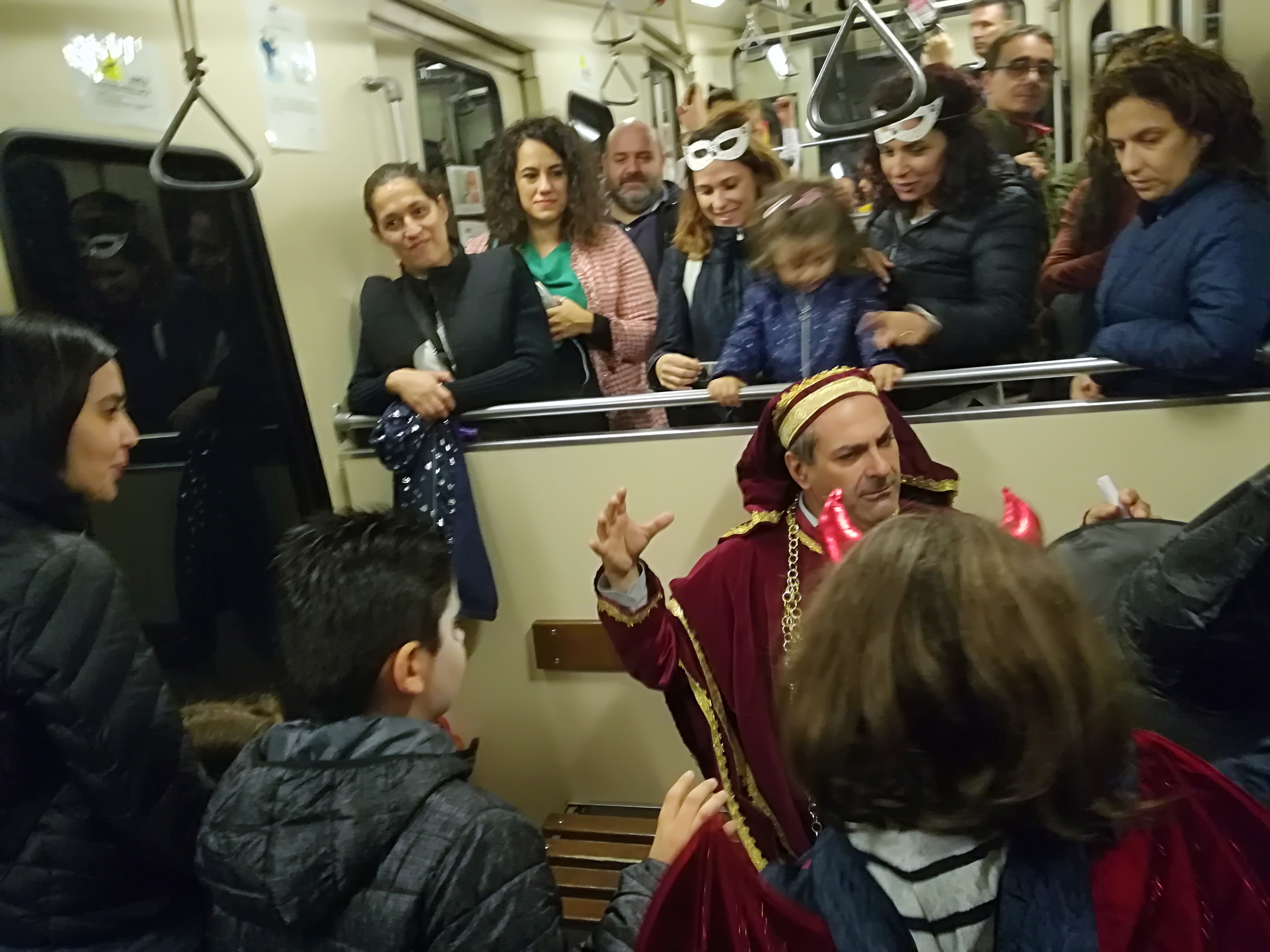 Catanzaro. Halloween: Il Fantasma della funicolare splendida iniziativa dall'Amc