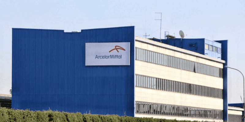 ArcelorMittal annulla l'acquisizione delle acciaierie dell’ Ilva