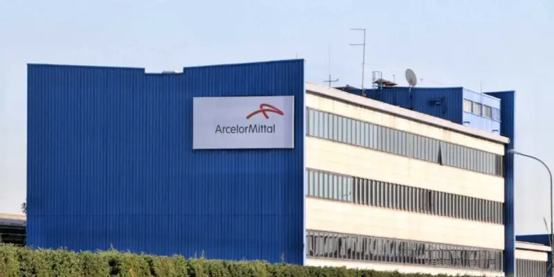 ArcelorMittal annulla l'acquisizione delle acciaierie dell’ Ilva