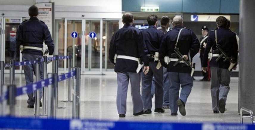 Aeroporto di Lamezia Terme, fermato 21enne in possesso di munizioni