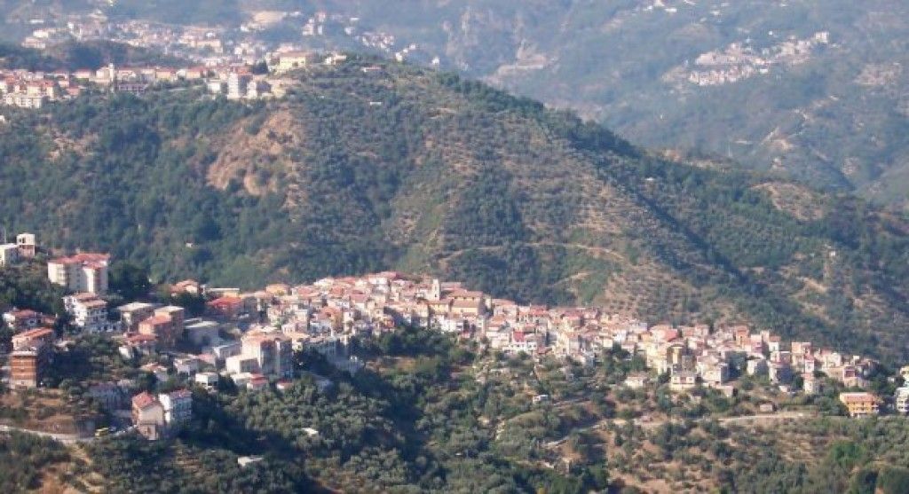 Continua l'ottimo lavoro del Sindaco di Pentone Vincenzo Marino - InfoOggi