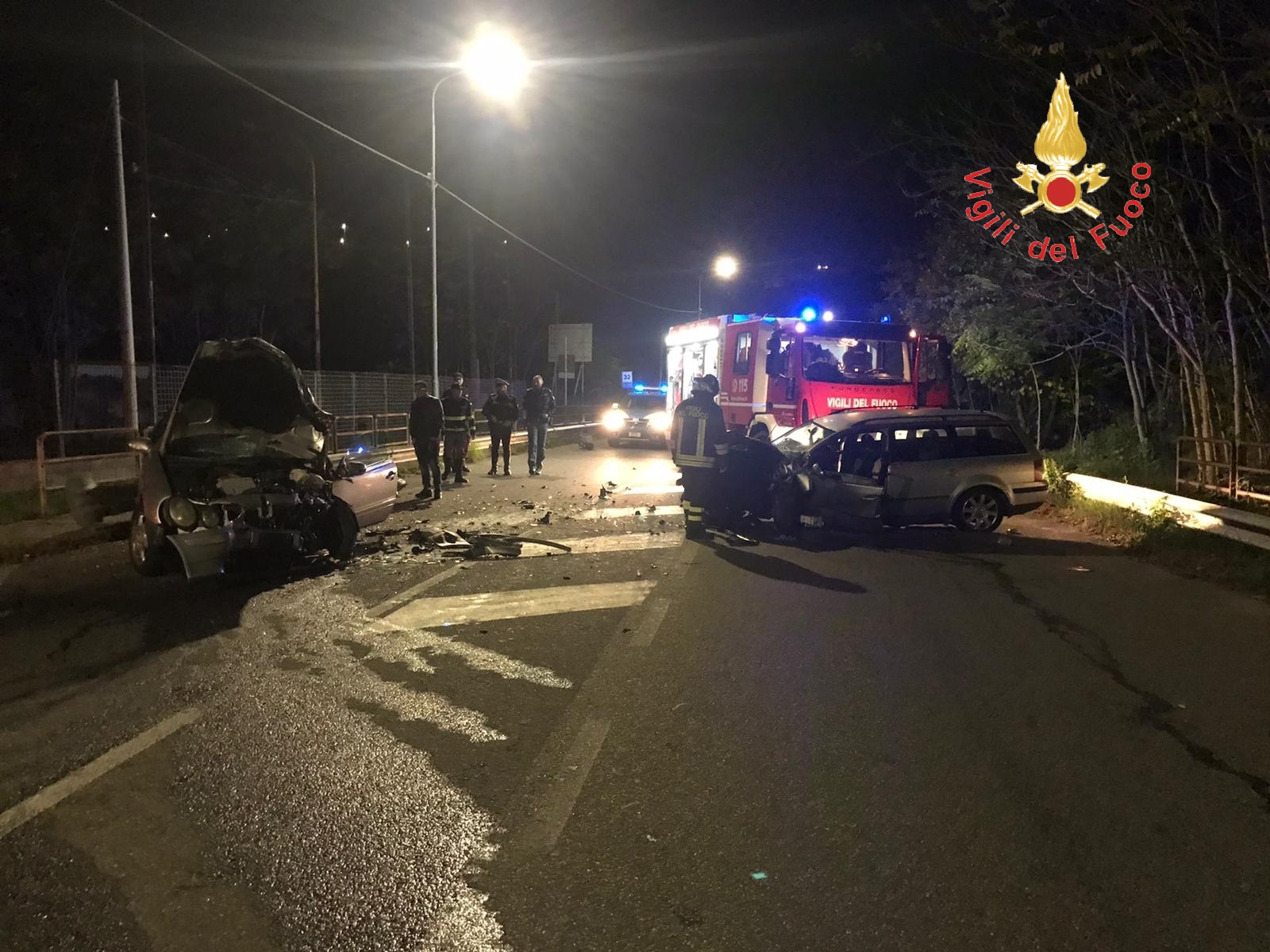 Catanzaro. Incidenti stradali: frontale tra due auto, grave un 24enne