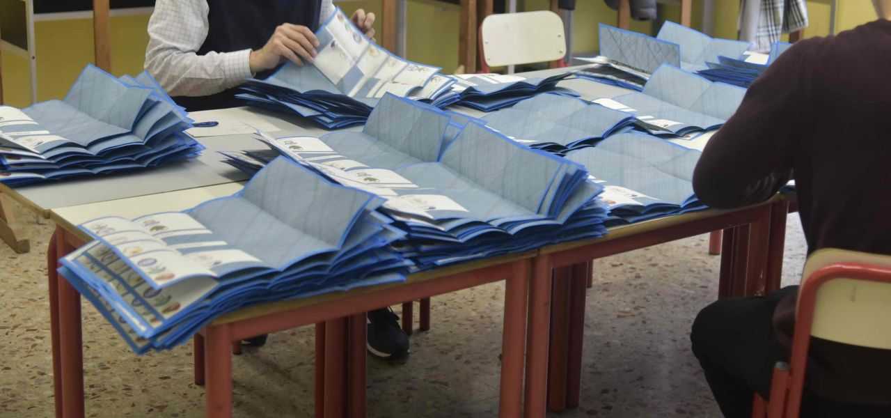 Comunali: ballottaggio a Lamezia, rieletto ex sindaco Cassano