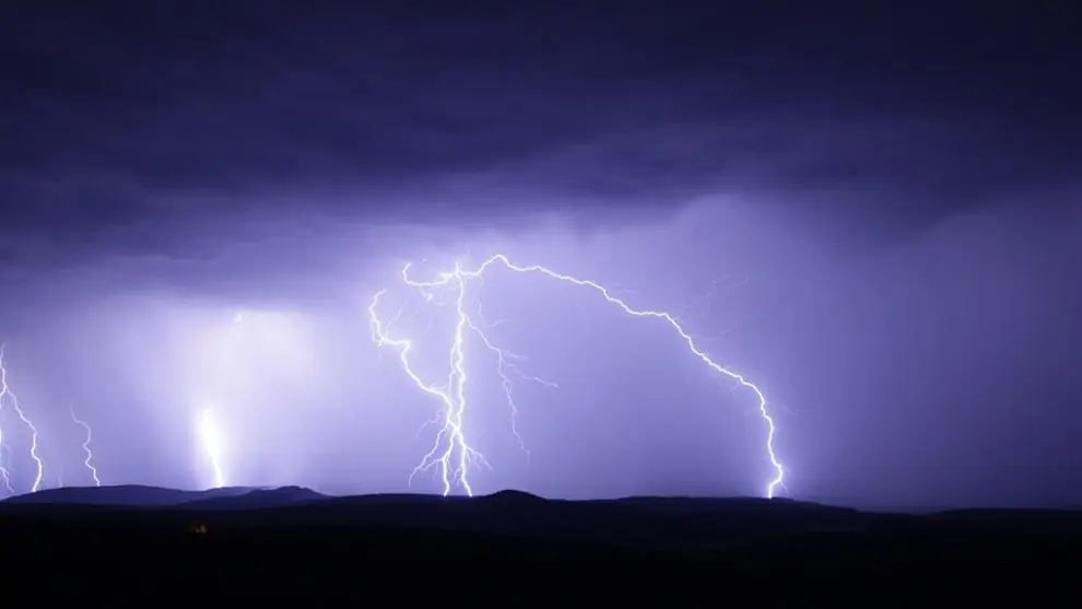 Maltempo, diramata allerta meteo. Previste abbondanti precipitazioni fino a mezzanotte di oggi