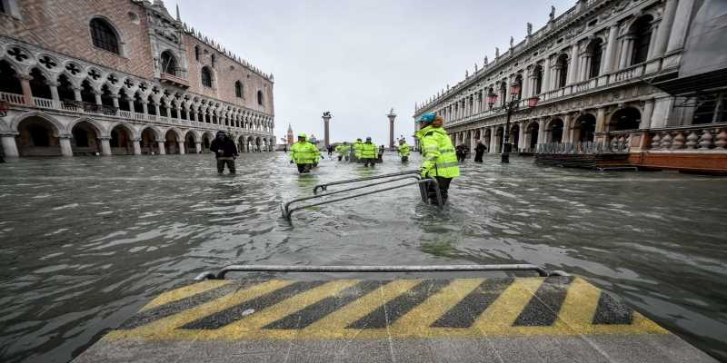 Acqua alta a Venezia: nuovo allarme meteo previsto un picco di 160 centimetri