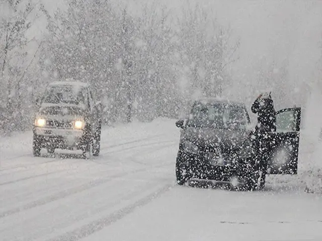 Maltempo: Protezione Civile, allerta rossa in E. Romagna, arancione in 6 regioni