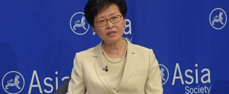 Hong kong, Carrie Lam punta a 'soluzione pacifica' Cina su maschere, 'costituzionalità