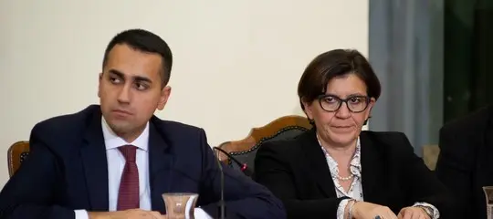 Procura militare indaga sulla casa dell'ex Ministra Trenta Di Maio, 'deve lasciarla