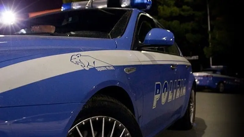 Polizia arresta in flagranza una 34enne per detenzione ai fini di spaccio di sostanze stupefacenti