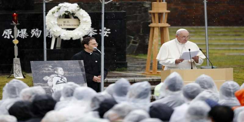 Papa a Nagasaki: esorta ad un"mondo senza armi nucleari"