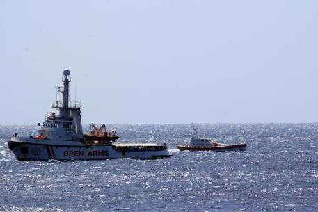 Migranti, Alarm Phone: 70 in pericolo in acque Malta atti Open Arms su Salvini arrivati a tribunale