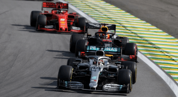 Formula 1, GP Abu Dhabi: Hamilton il mito vince a Yas Marina, Verstappen 2° e Leclerc 3°