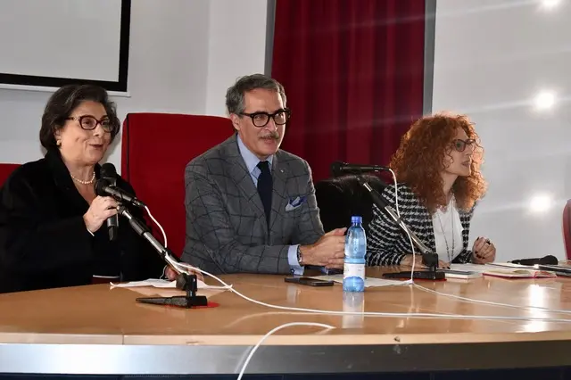 Presentato a Lamezia Terme «Leopardi e L’Infinito» di Raffaele Gaetano