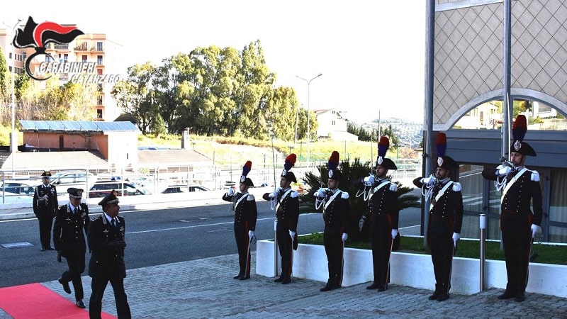 Carabinieri: visita commiato a Catanzaro gen. Luigi Robusto