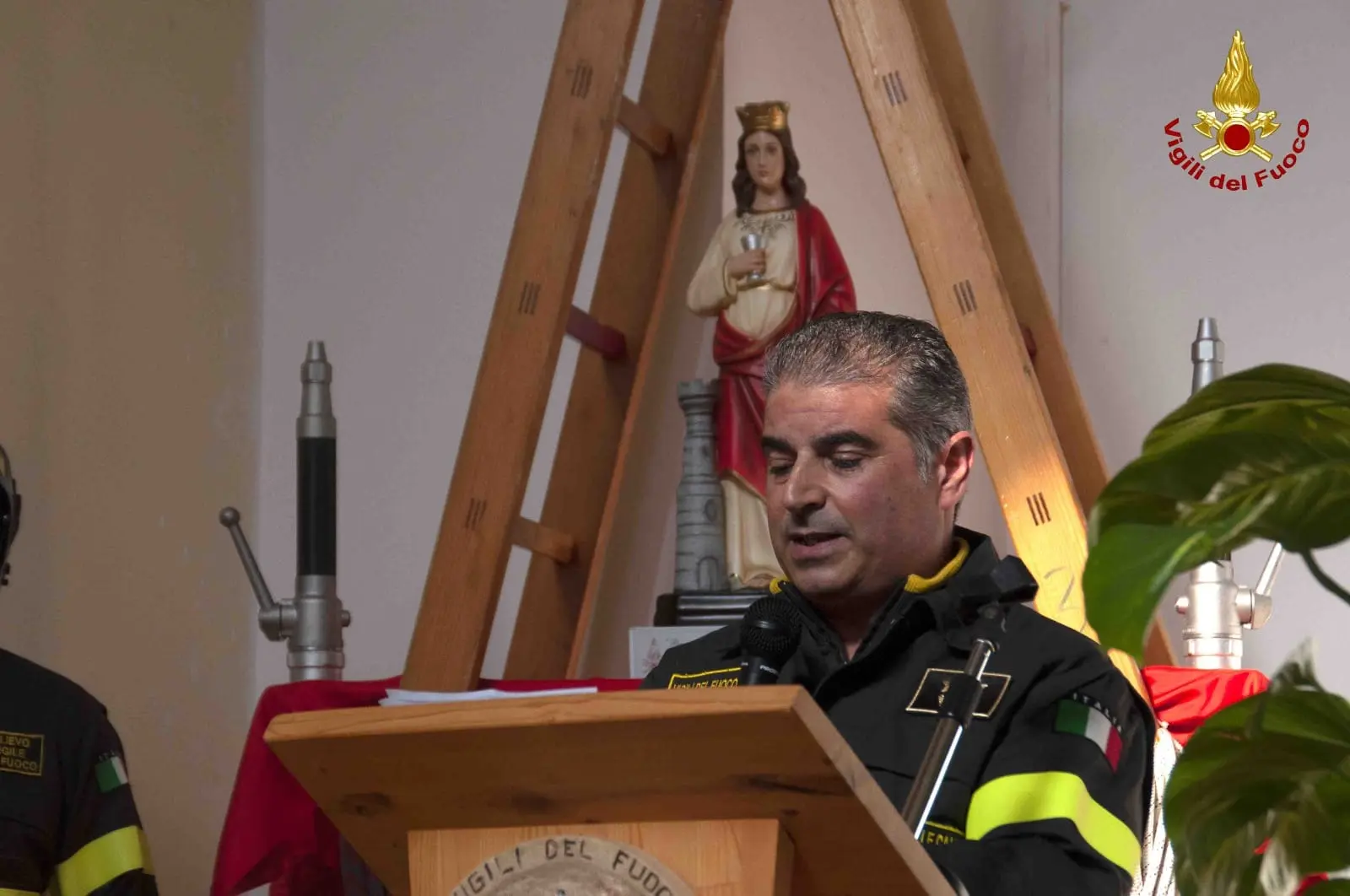 VVF: Festività di Santa Barbara presso il Centro Polifunzionale Regionale di Lamezia Terme (Foto)