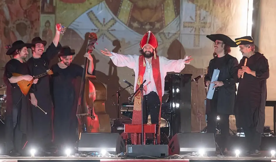 Vinicio Capossela incanta il Rendano di Cosenza e domani Sergio Cammariere al teatro Grandinetti di