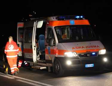 Tragedia sul lungomare Vittorini, auto contro pilone morti due giovani sul posto i VVF e Suem118