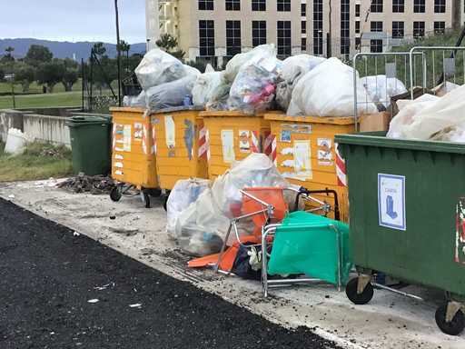 La discarica abusiva in Regione c'è ancora: si è solo spostata di qualche metro (Foto)