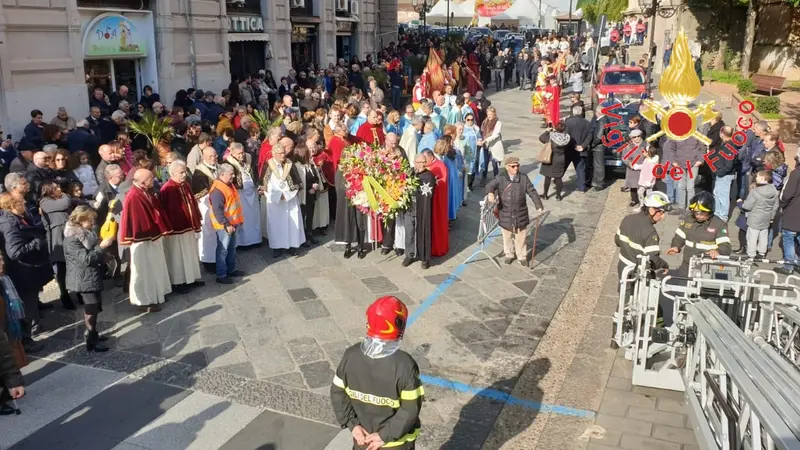 Immacolata i VVF, depongono corona